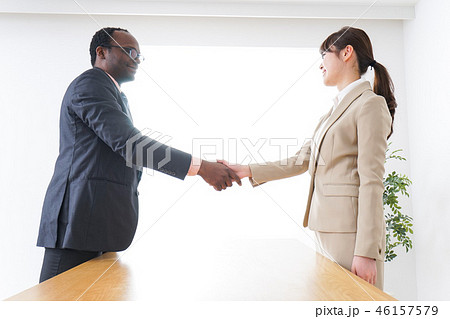 ビジネスシーン ビジネスシーン 46157579