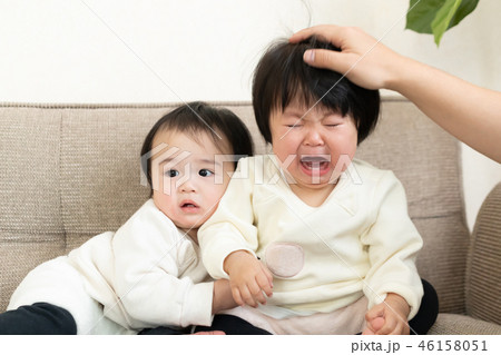 赤ちゃん 育児 赤ちゃん 育児 46158051