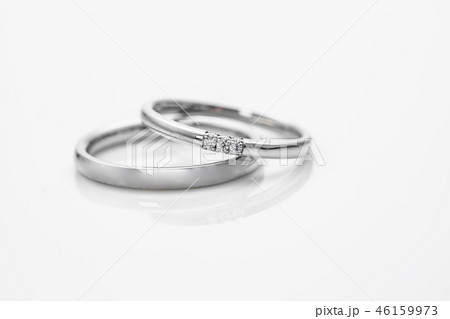 ダイヤモンドが入った結婚指輪 46159973