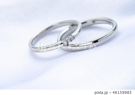 ダイヤモンドが入った結婚指輪 46159983