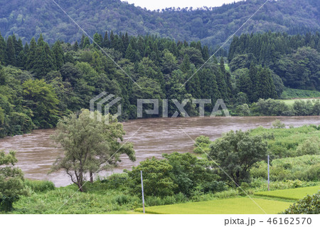 河川　増水　洪水　 46162570