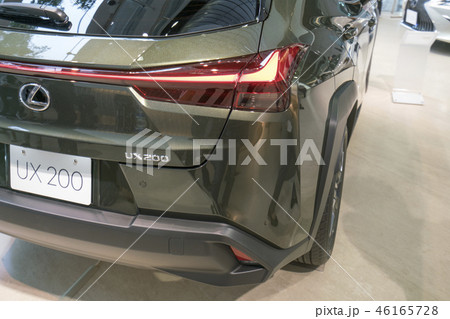 レクサスUXはスタイリッシュなLEDを多用した横一文字のテールランプ 46165728