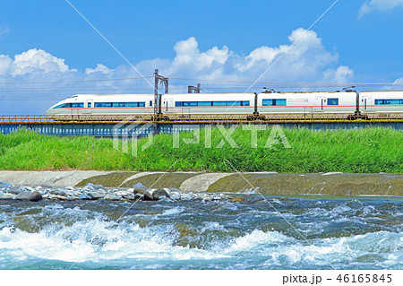 清流酒匂川を渡るVSE 46165845