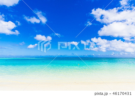 夏イメージ　海・ビーチ・青空　グアム 46170431