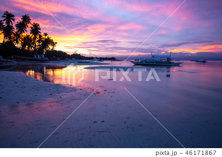 Stunning view of the sunset on the Philippines 46171867