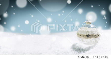 Merry ball and snow Merry ball and snow 46174610