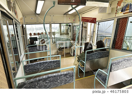 男山ケーブル　車内（京都府八幡市） 46175803