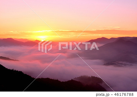 高千穂盆地の雲海 高千穂盆地の雲海 46176788