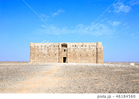 Desert castle Qasr Al-Harrana, Amman, Jordan Desert castle Qasr Al-Harrana, Amman, Jordan 46184560