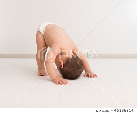 赤ちゃん 46186314