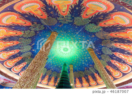 タイ・バンコクのワット・パクナム寺院 タイ・バンコクのワット・パクナム寺院 46187007