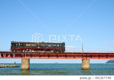 由良川橋梁を渡る京都丹後鉄道の列車 46187746