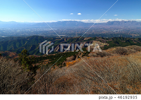 ロマンチック茨城（澄み切った空の向こうに見えるのは茶臼岳、那須連山。ここは茨城最高峰八溝山展望台。） 46192935
