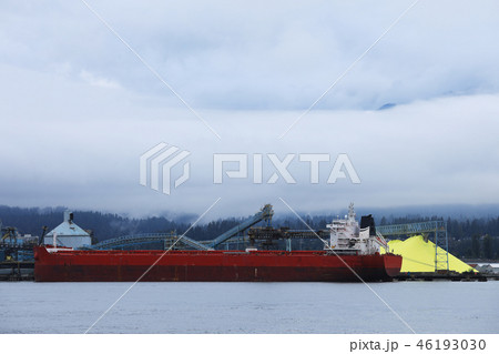 View of the Vancouver harbour View of the Vancouver harbour 46193030