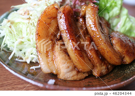 豚肉生姜焼き 46204344