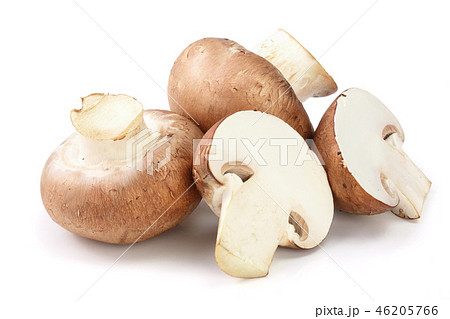 Royal Brown champignon with half isolated on white background Royal Brown champignon with half isolated on white background 46205766