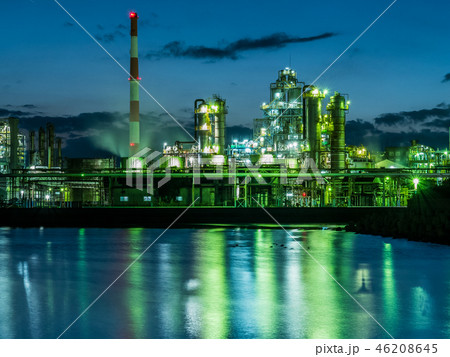 姫路市播磨臨海工業地域の工場夜景　ダイセル化学工場 46208645