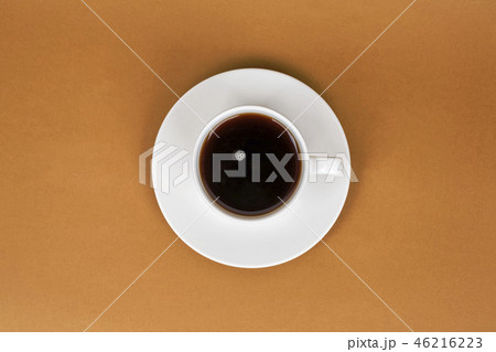 コーヒーカップ セラミックス 茶色の背景 46216223
