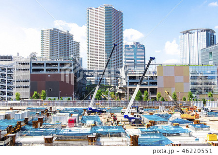 マンション・ビルの建設現場 46220551
