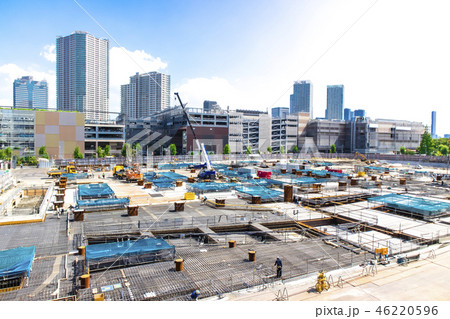 マンション・ビルの建設現場 マンション・ビルの建設現場 46220596