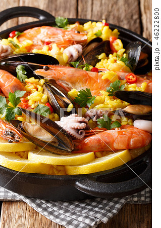 Closeup of traditional Spanish paella with seafood Closeup of traditional Spanish paella with seafood 46222800