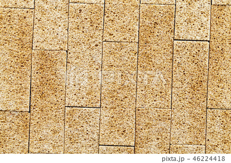 Dried wheat bread 46224418