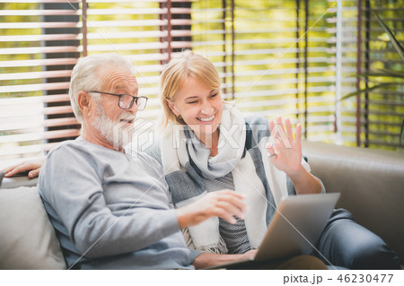 Grandparents talking to children through notebook Grandparents talking to children through notebook 46230477