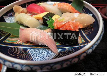 お寿司 お寿司 46237532