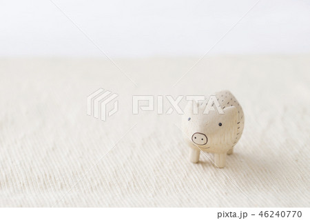 イノシシの年賀素材 46240770