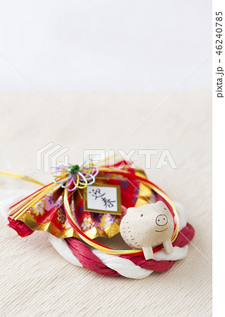 イノシシの年賀素材 46240785