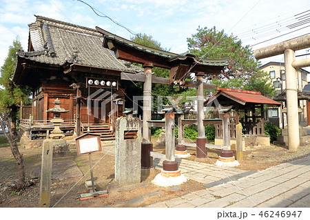 信州・「栗と北斎と花の町小布施」の街並 歴史を感じさせる金刀比羅神社 信州・「栗と北斎と花の町小布施」の街並 歴史を感じさせる金刀比羅神社 46246947