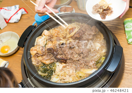 すき焼き すき焼き 46248421