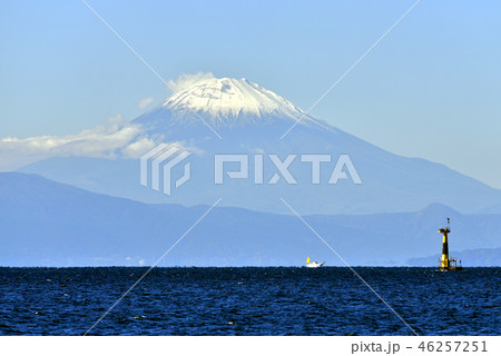 三浦半島 【神奈川】 荒崎から相模湾越しの富士山 【冬】 46257251