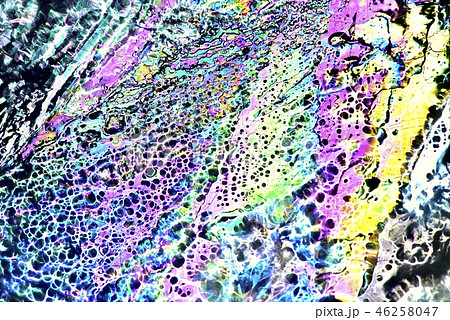 薄氷の偏光効果による色模様 薄氷の偏光効果による色模様 46258047