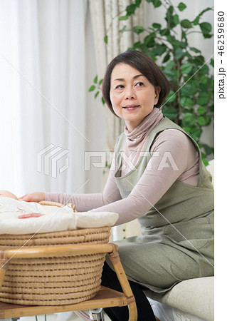中高年女性 中高年女性 46259680