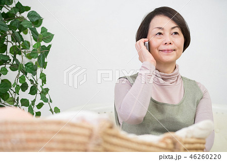 中高年女性 中高年女性 46260220