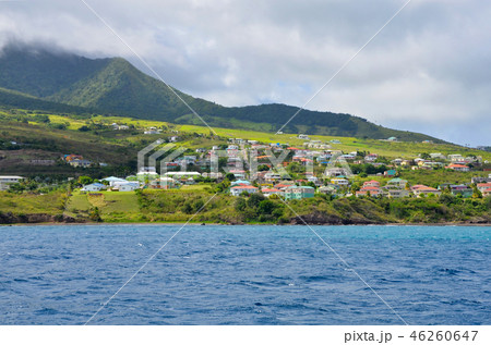 ボートからのセントキッツ島の眺め 46260647