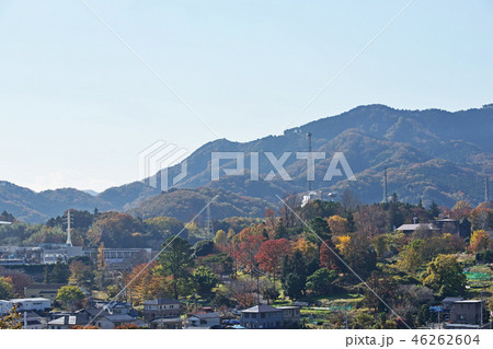 紅葉を始めた丹沢山地 46262604