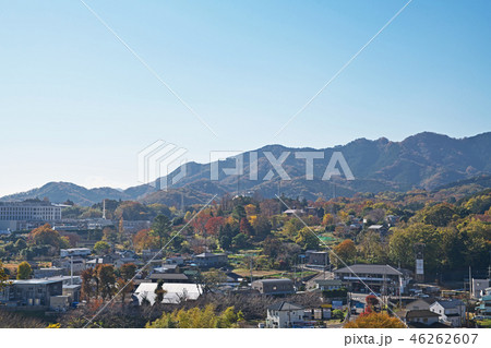 紅葉を始めた丹沢山地 46262607