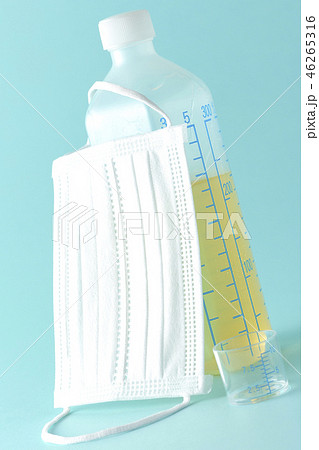 マスクと風邪薬 マスクと風邪薬 46265316