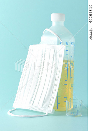 マスクと風邪薬 46265319