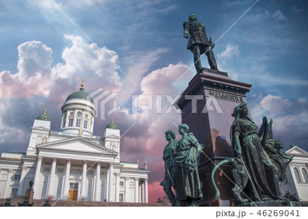 Senate Square 46269041