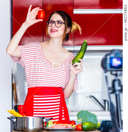 woman cooking for Video-sharing website woman cooking for Video-sharing website 46274862