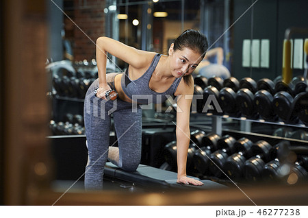 フィットネスジム 46277238