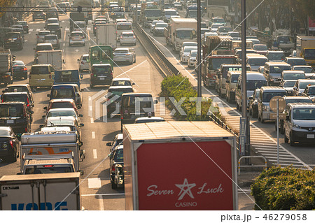《東京都》東京ラッシュアワー・自動車 46279058