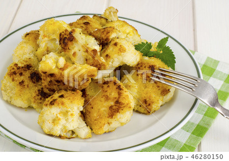 Cauliflower fried in batter Cauliflower fried in batter 46280150