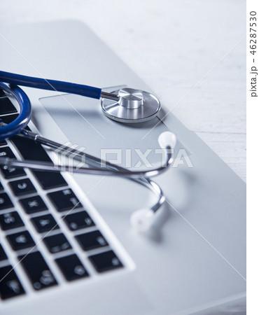Stethoscope with a modern laptop. 46287530
