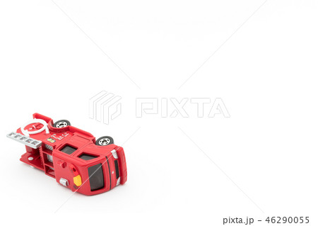 横転した消防車自動車:fire engine rollover 横転した消防車自動車:fire engine rollover 46290055
