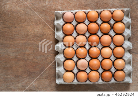 Fresh chicken eggs eggs in paper tray 46292924