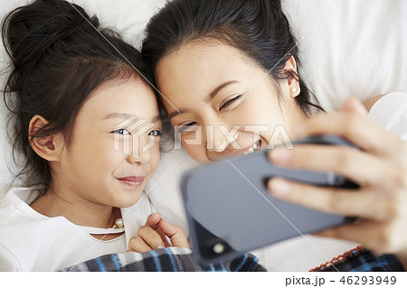 親子　ライフスタイル 46293949